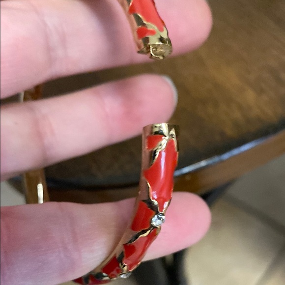 Elegant Red and Gold Clamp Bracelet with Gem Accents - Picture 3 of 4